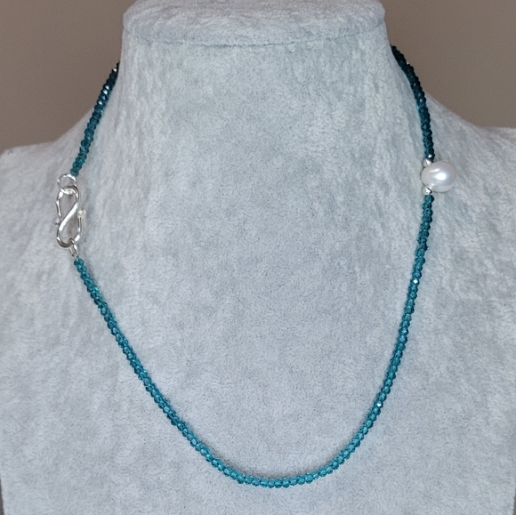 Beautiful Teal Grandidierite and Pearl Choker - Picture 4 of 5
